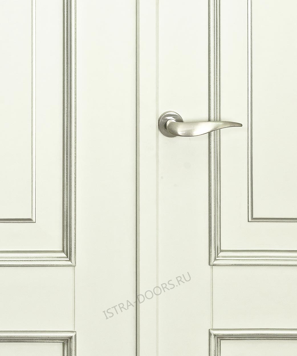 Флоренция распашная с серебренной патиной. Межкомнатная дверь на заказ (2)